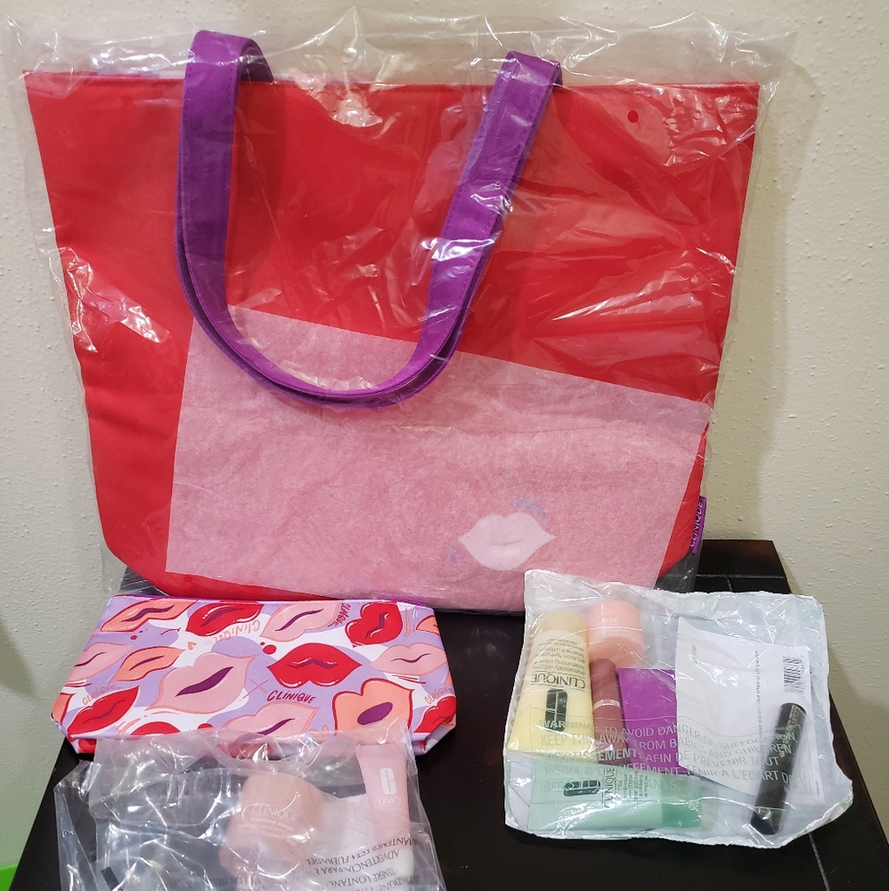 Clinique 💄 10 Piece Gift Set